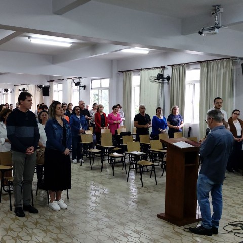 Tarde de Espiritualidade e Formação: O Tempo Litúrgico do Advento e Natal e a 3ª Edição Típica do Missal Romano Tarde de Espiritualidade e Formação: O Tempo Litúrgico do Advento e Natal e a 3ª Edição Típica do Missal Romano