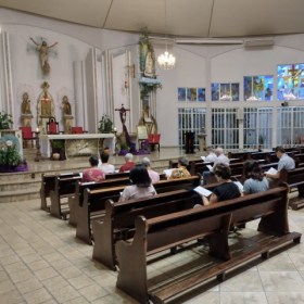Oração das Laudes é realizada durante a Semana Santa em Campinas. Oração das Laudes é realizada durante a Semana Santa em Campinas.