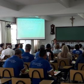 Paróquia acolhe encontro sobre Orientações Canônico-Pastorais Paróquia acolhe encontro sobre Orientações Canônico-Pastorais