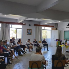 Lideranças da paróquia se reúnem para formação de liturgia Lideranças da paróquia se reúnem para formação de liturgia