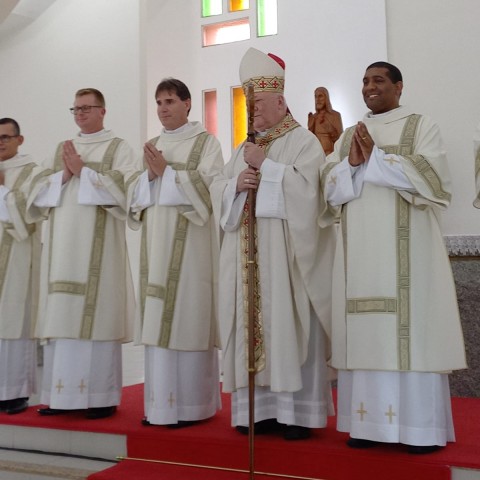 Ordenação diaconal de Robson José da Silva acontece em Barreiros Ordenação diaconal de Robson José da Silva acontece em Barreiros