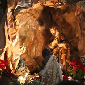 Nasceu o Salvador: Natal na Paróquia Santo Antônio Nasceu o Salvador: Natal na Paróquia Santo Antônio