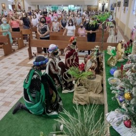 Paróquia celebra Epifania do Senhor Paróquia celebra Epifania do Senhor