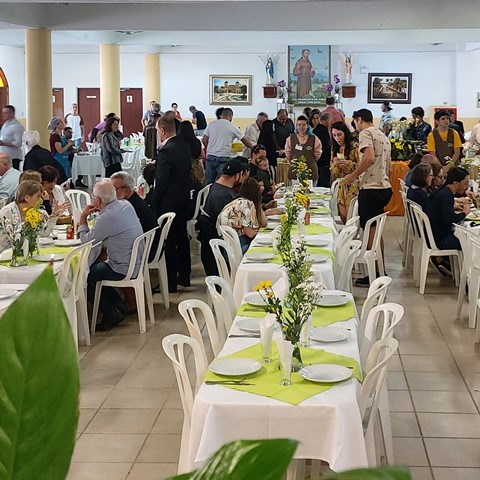 Festa de São Francisco conta com almoço festivo para festeiros e comunidade Festa de São Francisco conta com almoço festivo para festeiros e comunidade