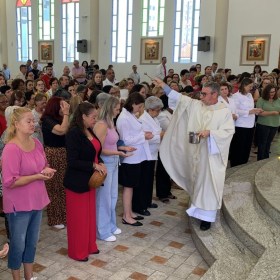 Paróquia celebra Solenidade da Ascensão do Senhor e Dia das Mães Paróquia celebra Solenidade da Ascensão do Senhor e Dia das Mães