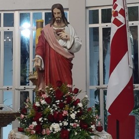 Solenidade do Sagrado Coração de Jesus é celebrada na Paróquia Santo Antônio Solenidade do Sagrado Coração de Jesus é celebrada na Paróquia Santo Antônio