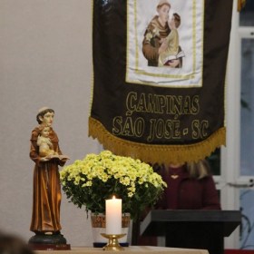 Trezenário de Santo Antônio demonstra a fé da comunidade em seu padroeiro Trezenário de Santo Antônio demonstra a fé da comunidade em seu padroeiro