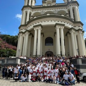 Peregrinação Paroquial celebra o Jubileu da Esperança Peregrinação Paroquial celebra o Jubileu da Esperança