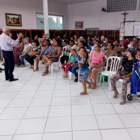 Ação Social Paroquial realiza entrega mensal de doações Ação Social Paroquial realiza entrega mensal de doações