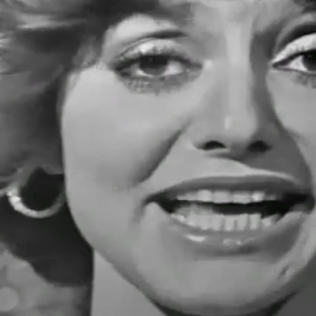 Googoosh-Makhlogh گوگوش ـ مخلوق Googoosh-Makhlogh گوگوش ـ مخلوق