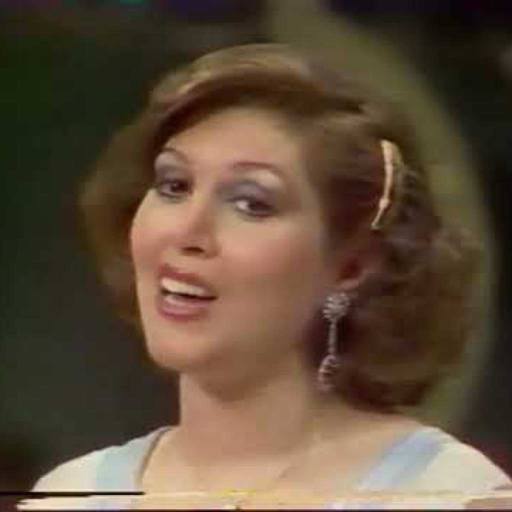Mahasti In Farokhzad Show مهستی در شو فرخزاد Mahasti In Farokhzad Show مهستی در شو فرخزاد