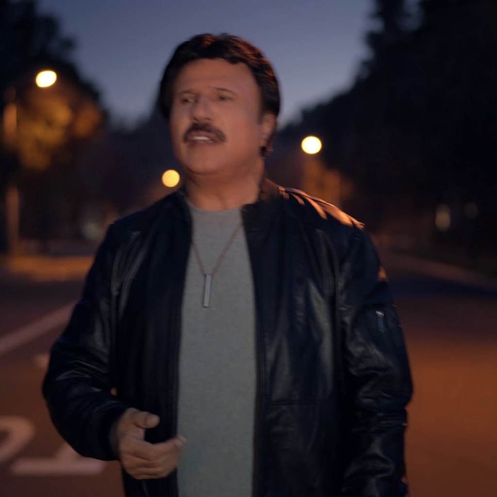 Bijan Mortazavi – Akharin Peyk بیژن مرتضوی ـ آخرین پیک Bijan Mortazavi – Akharin Peyk بیژن مرتضوی ـ آخرین پیک