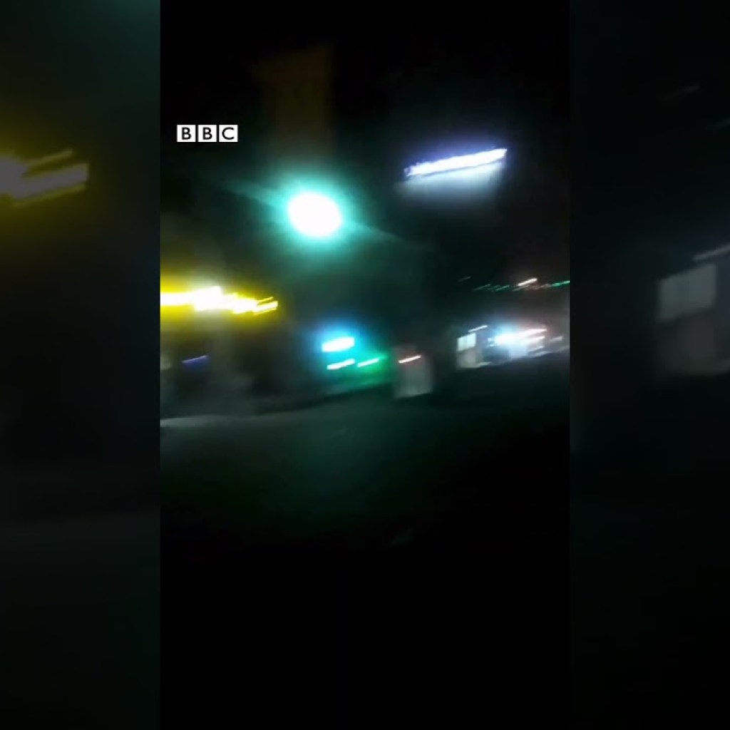 چهارشنبه سوری جوادیه: ماموران جرات نکردهاند به این محل بیایند چهارشنبه سوری جوادیه: ماموران جرات نکردهاند به این محل بیایند