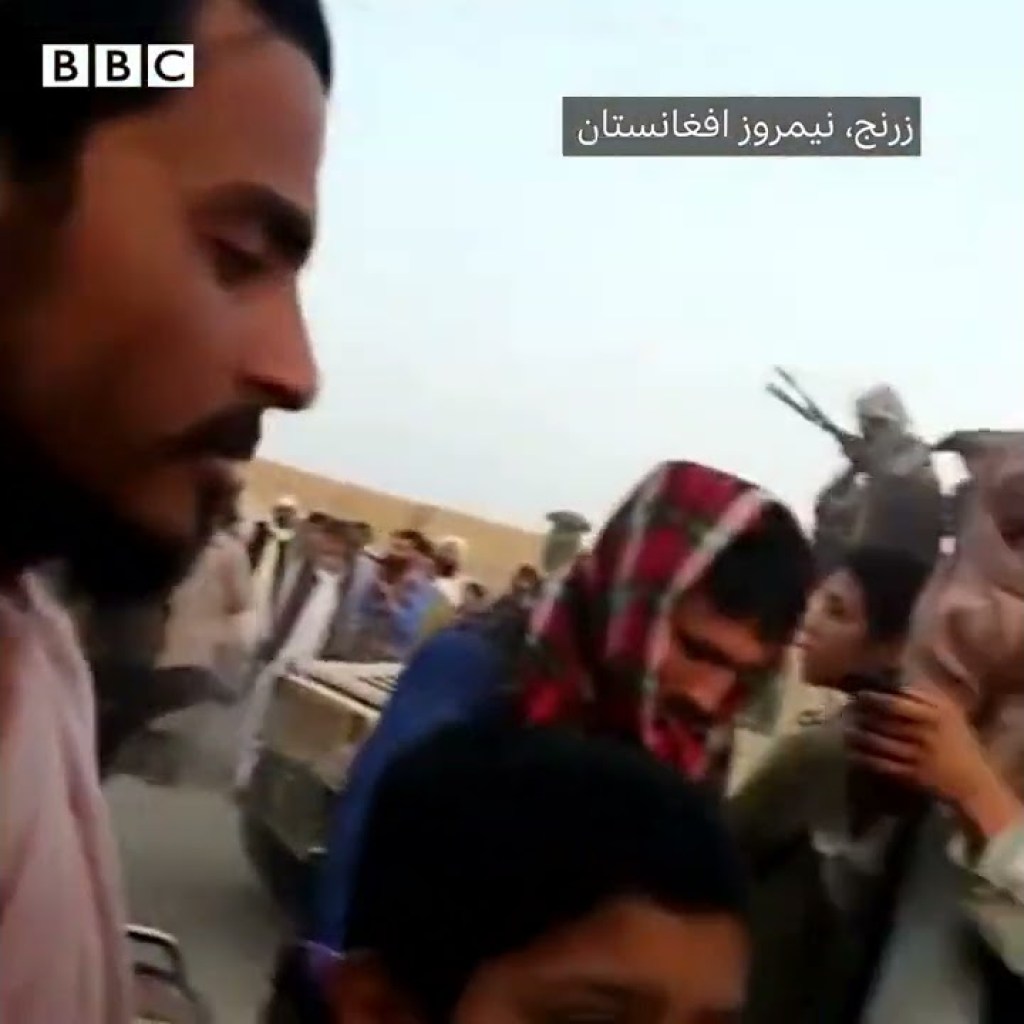 درگیری شدید و انفجار در شهر زرنج مرکز ولایت نیمروز همجوار با ایران درگیری شدید و انفجار در شهر زرنج مرکز ولایت نیمروز همجوار با ایران