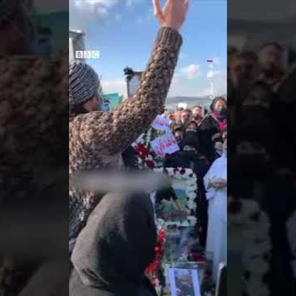 مراسم چهلم آرام حبیبی مراسم چهلم آرام حبیبی
