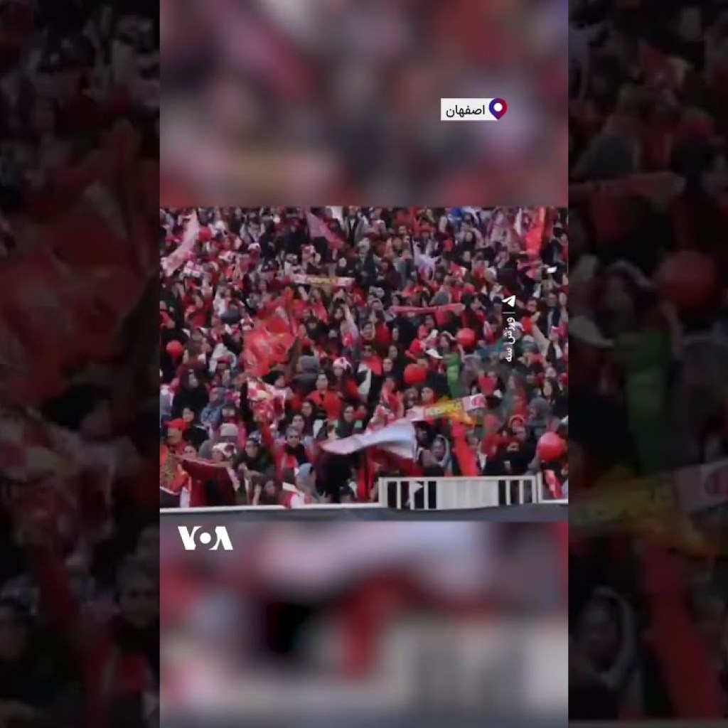 حضور چشمگیر زنان هوادار پرسپولیس در اصفهان در روز ممنوعیت حضور مردان حضور چشمگیر زنان هوادار پرسپولیس در اصفهان در روز ممنوعیت حضور مردان