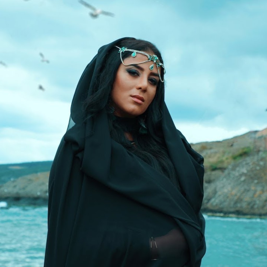 Satin – “Divanegan” OFFICIAL VIDEO | ستین – دیوانگان Satin – “Divanegan” OFFICIAL VIDEO | ستین – دیوانگان