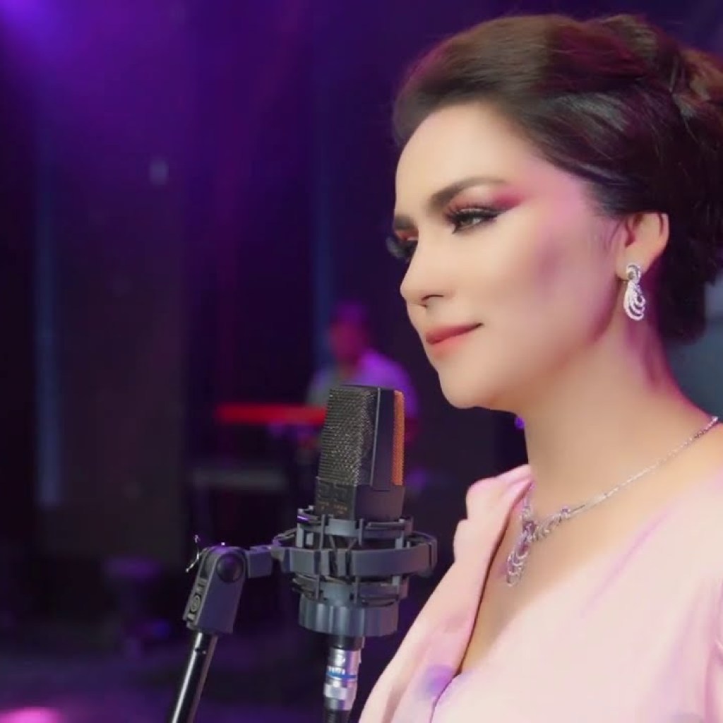 Nigina Amonqulova – Song TARKI YORI | OFFICIAL MUSIC VIDEO Nigina Amonqulova – Song TARKI YORI | OFFICIAL MUSIC VIDEO