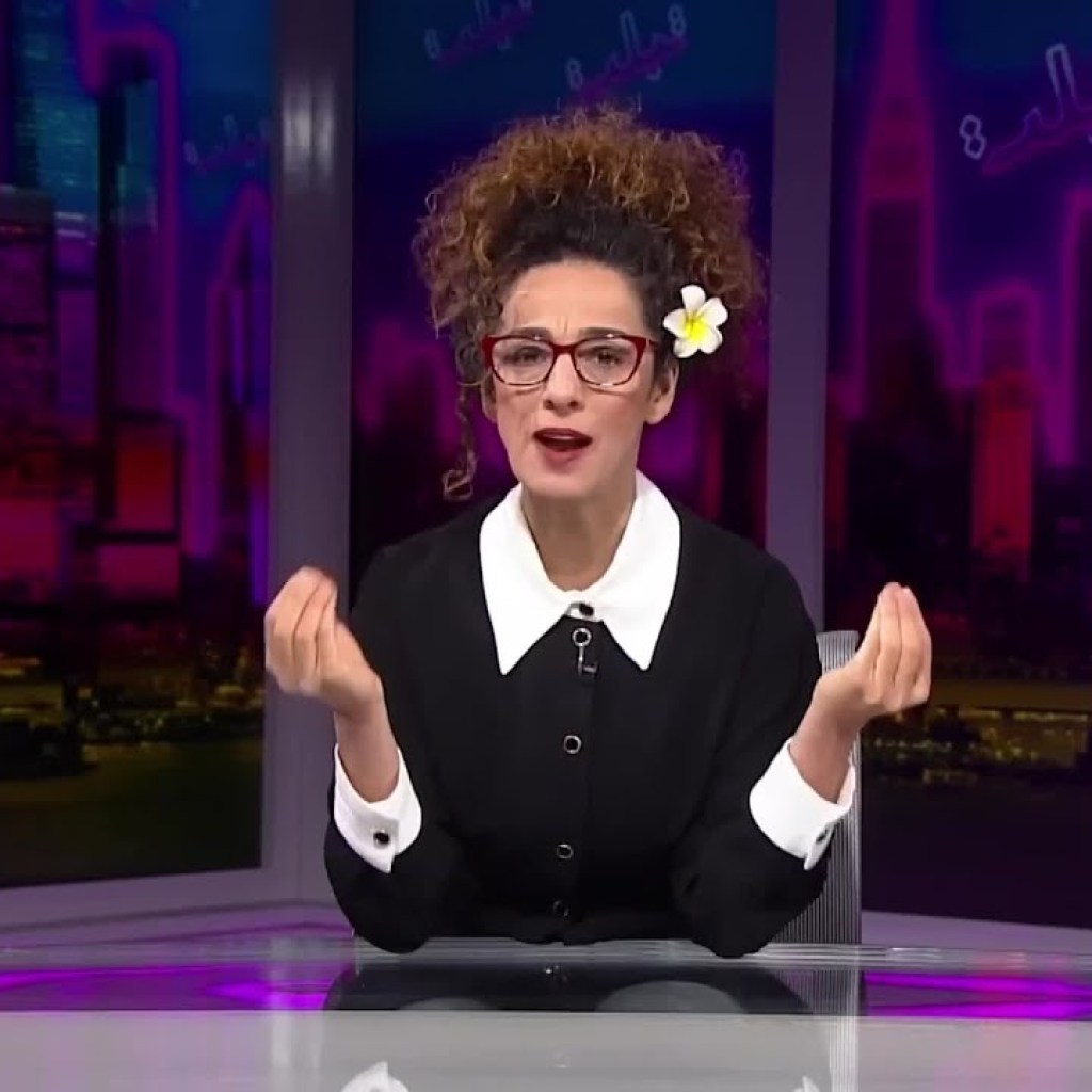 پیش بینیهای هواشناسی خامنهای – بخشی از برنامه تبلت با مسیح علینژاد پیش بینیهای هواشناسی خامنهای – بخشی از برنامه تبلت با مسیح علینژاد