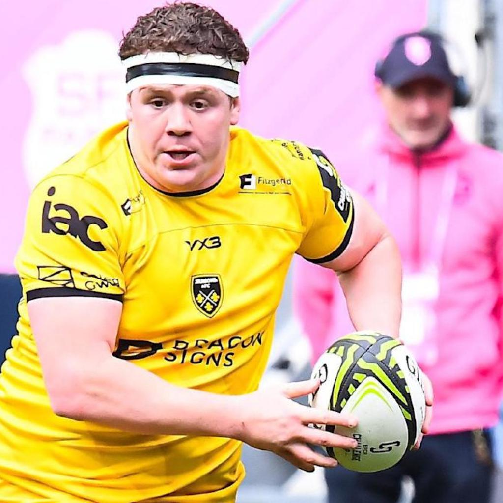 غرور کوگلان در سفر اروپایی اژدها غرور کوگلان در سفر اروپایی اژدها