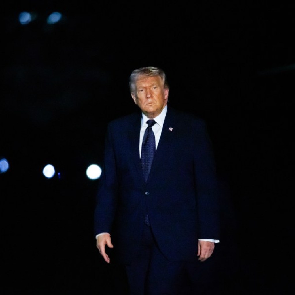 ترامپ اشتباهات افغانستان را تکرار می کند: چرا دوباره به دشمن کمک مالی می کنیم؟ ترامپ اشتباهات افغانستان را تکرار می کند: چرا دوباره به دشمن کمک مالی می کنیم؟