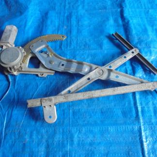 MECHANIZM PODNOSZENIA SZYBY IMPREZA PRAWY PRZÓD 96 MECHANIZM PODNOSZENIA SZYBY IMPREZA PRAWY PRZÓD 96