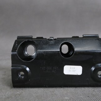 Uchwyt szyny bagażnika Audi A6 S6 RS6 4G9863254 Uchwyt szyny bagażnika Audi A6 S6 RS6 4G9863254