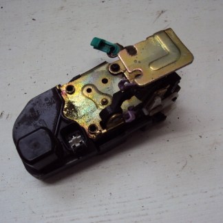 ZAMEK DRZWI LEWY TYŁ CHRYSLER PACIFICA 03- ZAMEK DRZWI LEWY TYŁ CHRYSLER PACIFICA 03-