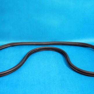 AUDI A1 8X0 USZCZELKA DRZWI TYŁ PRAWY 2016R 8X4833722B AUDI A1 8X0 USZCZELKA DRZWI TYŁ PRAWY 2016R 8X4833722B