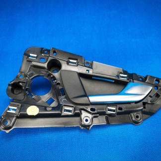 Klamka wewnętrzna tył Audi A7 S7 4G8 4G8839020 Klamka wewnętrzna tył Audi A7 S7 4G8 4G8839020