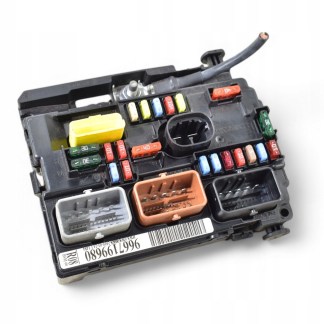 Skrzynka Moduł BSM CITROEN C2 C3 II DS3 PEUGEOT 207 1007 9667199680 R08 Skrzynka Moduł BSM CITROEN C2 C3 II DS3 PEUGEOT 207 1007 9667199680 R08