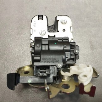 Audi A1 8X ZAMEK KLAPY TYŁ 8R0827505 Audi A1 8X ZAMEK KLAPY TYŁ 8R0827505