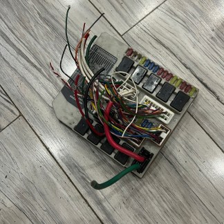 SKRZYNKA BEZPIECZNIKÓW UPC NISSAN MICRA 423A10 moduł MicraK12 SKRZYNKA BEZPIECZNIKÓW UPC NISSAN MICRA 423A10 moduł MicraK12