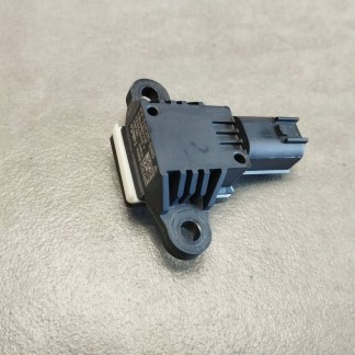 VW Amarok II CZUJNIK UDERZENIA GN1514C676AA VW Amarok II CZUJNIK UDERZENIA GN1514C676AA