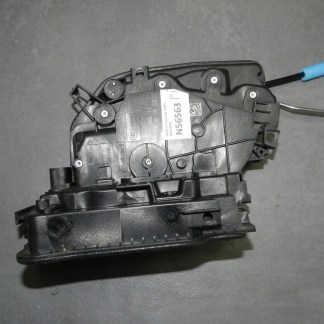 BMW X1 F48 ZAMEK PRAWY TYŁ 7281940 BMW X1 F48 ZAMEK PRAWY TYŁ 7281940