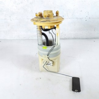 MITSUBISHI COLT VI 1.1B POMPKA PALIWOA BENZYNA 01 MITSUBISHI COLT VI 1.1B POMPKA PALIWOA BENZYNA 01