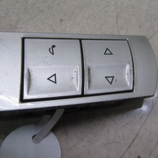 CHRYSLER 300C PRZYCISK MULTIFUNKCJA KIEROWNICY 068/xxx CHRYSLER 300C PRZYCISK MULTIFUNKCJA KIEROWNICY 068/xxx