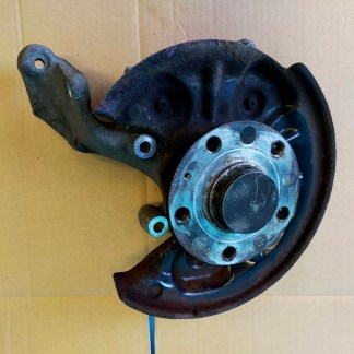 VW TOURAN III 3 2017R 2,0TDI 110KW ZWROTNICA PIASTA PRAWY TYŁ 5QA505434B VW TOURAN III 3 2017R 2,0TDI 110KW ZWROTNICA PIASTA PRAWY TYŁ 5QA505434B