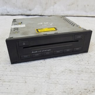 ZMIENIARKA CD AUDI A3 8P 8E0035111 ZMIENIARKA CD AUDI A3 8P 8E0035111