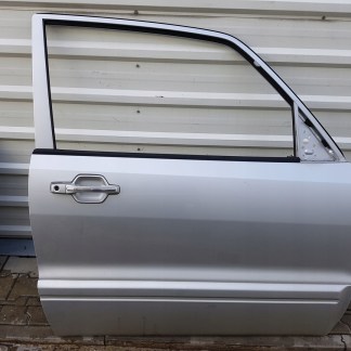 MITSUBISHI PAJERO III 99-06r DRZWI PRAWE A69 3D MITSUBISHI PAJERO III 99-06r DRZWI PRAWE A69 3D