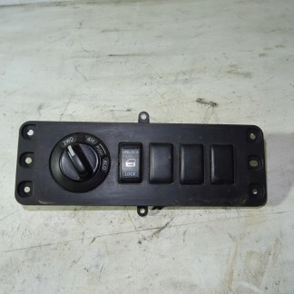 NISSAN NAVARA D40 PRZEŁĄCZNIK STEROWANIA NAPĘDAMI 01 NISSAN NAVARA D40 PRZEŁĄCZNIK STEROWANIA NAPĘDAMI 01