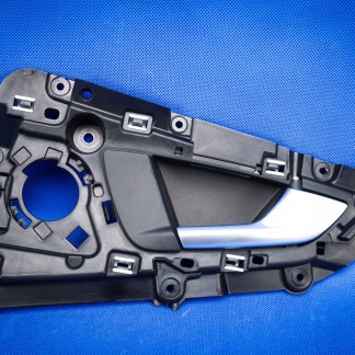 Klamka wewnętrzna tył Audi A7 S7 4G8 4G8839020 Klamka wewnętrzna tył Audi A7 S7 4G8 4G8839020