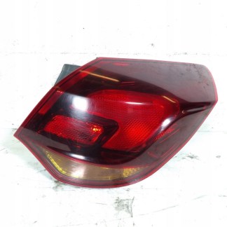OPEL ASTRA J HB 5D LAMPA TYŁ PRAWA 01 OPEL ASTRA J HB 5D LAMPA TYŁ PRAWA 01