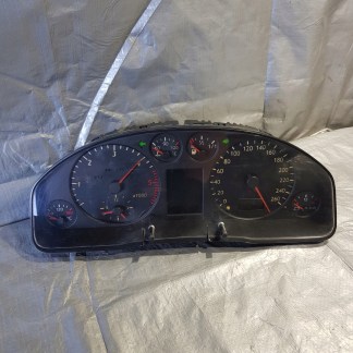 LICZNIK ZEGARY AUDI A4B5 1.9 TDI 8D0919930DX LICZNIK ZEGARY AUDI A4B5 1.9 TDI 8D0919930DX