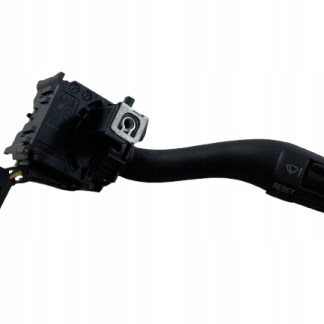 AUDI A3 8P PRZEŁĄCZNIK MANETKA WYCIERACZEK 8P0953519A AUDI A3 8P PRZEŁĄCZNIK MANETKA WYCIERACZEK 8P0953519A