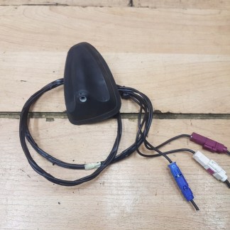 ANTENA DACHOWA RENAULT LAGUNA III ANTENA DACHOWA RENAULT LAGUNA III