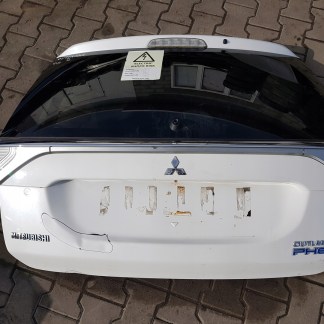 MITSUBISHI OUTLANDER III 12-15r KLAPA BAGAŻNIKA TYŁ W13 MITSUBISHI OUTLANDER III 12-15r KLAPA BAGAŻNIKA TYŁ W13