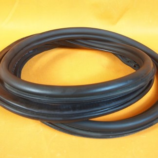 Audi A1 8X Uszczelka Drzwi TYŁ PRAWA 8x4833722b 8x4833722b / (Frog_Cars) Audi A1 8X Uszczelka Drzwi TYŁ PRAWA 8x4833722b 8x4833722b / (Frog_Cars)