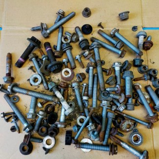 VW TOURAN III 3 2017R 2,0TDI 110KW ŚRUBY ZAWIESZENIA 4.7KG DEMONTAŻ VW TOURAN III 3 2017R 2,0TDI 110KW ŚRUBY ZAWIESZENIA 4.7KG DEMONTAŻ