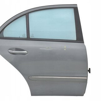 DRZWI TYLNE TYŁ PRAWE MERCEDES E SEDAN W211 AM DRZWI TYLNE TYŁ PRAWE MERCEDES E SEDAN W211 AM